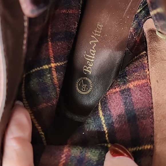 Bella Vita Kody Leather Boots Victorian Tassel Buckle Ankle Booties Cognac Brown - Picture 4 of 12